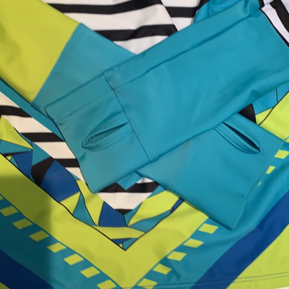 Girls Rashguard Bikini Set - Picture 2 of 3